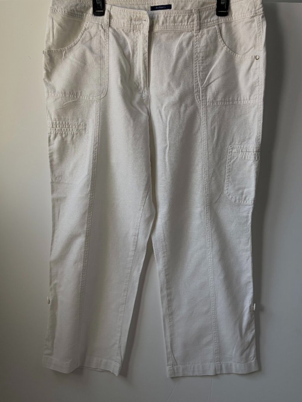 Westbound linen & cotton blend, white cargo capri pants, Size 14, good condition